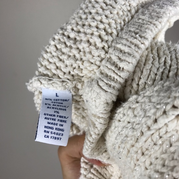 Beautiful old navy crop sweater - Picture 8 of 8